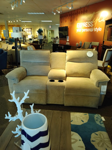 Furniture Store «La-Z-Boy Furniture Galleries», reviews and photos, 5808 US-19, New Port Richey, FL 34652, USA