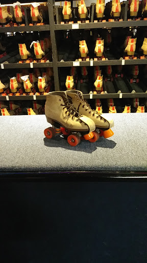 Roller Skating Rink «United Skates of America», reviews and photos, 75 New Rd, Rumford, RI 02916, USA