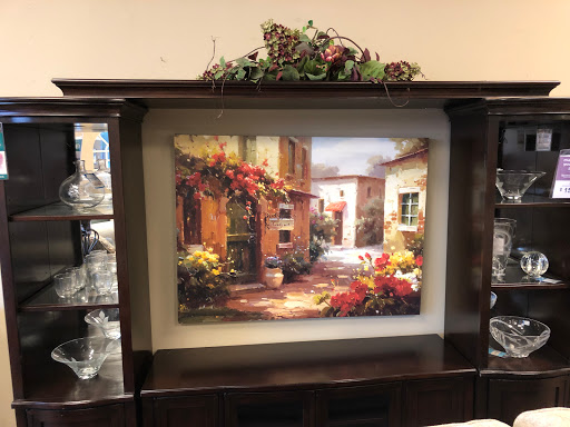 Furniture Store «Raymour & Flanigan Furniture and Mattress Store», reviews and photos, 641 Connecticut Ave, Norwalk, CT 06854, USA