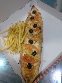 Plats et boissons du Pizzeria mozaïk pizza à Issy-les-Moulineaux - n°4