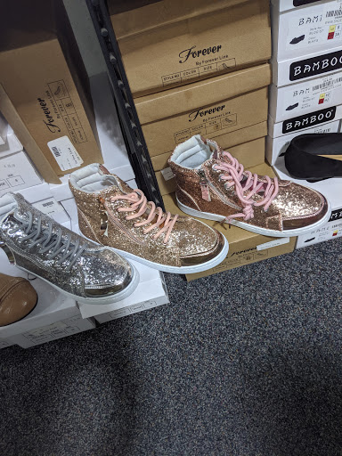 Shoe Store «Shoe Expo Inc», reviews and photos, 6827 Hwy 6 N, Houston, TX 77084, USA