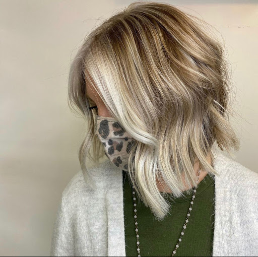 Hair Salon «Vivid Salon & Spa», reviews and photos, 15320 Bagley Rd, Middleburg Heights, OH 44130, USA