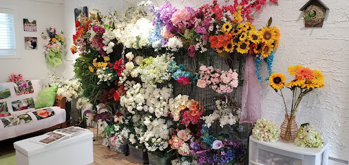 Marilyn's Country Florist Studio/ Silk Floral Weddings