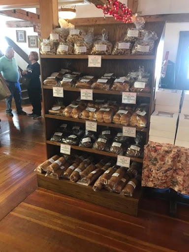 Bakery «Amana Colonies Bakery & Cafe», reviews and photos, 4522 220th Trail, Amana, IA 52203, USA