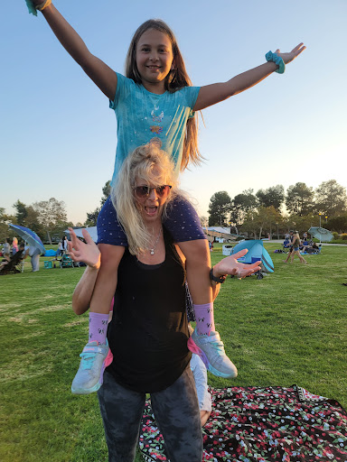 Park «Mike Ward Community Park Woodbridge», reviews and photos, 20 Lake Rd, Irvine, CA 92604, USA