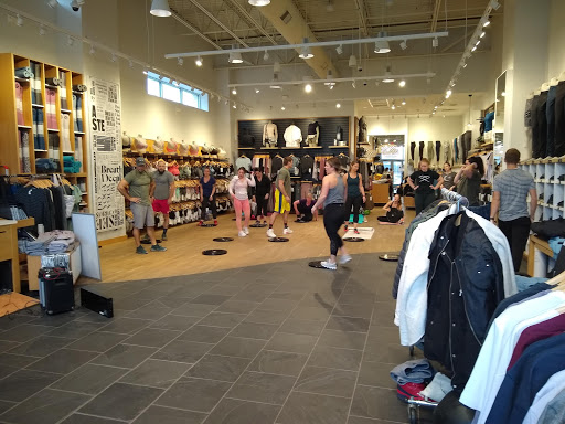 Shopping Mall «Breton Village Shopping Center», reviews and photos, 1814 Breton Rd SE, Grand Rapids, MI 49506, USA