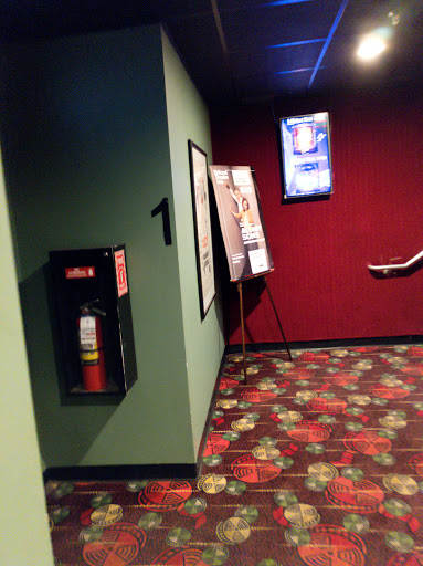 Movie Theater «Kew Gardens Cinemas», reviews and photos, 8105 Lefferts Blvd, Kew Gardens, NY 11415, USA
