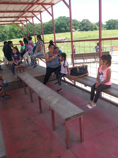 Farm «Warbington Farms (U-Pick Strawberries)», reviews and photos, 5555 Crow Rd, Cumming, GA 30041, USA