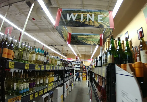 Grocery Store «Grocery Outlet Bargain Market», reviews and photos, 1460 Fitzgerald Dr, Pinole, CA 94564, USA