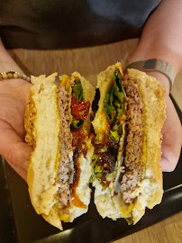 Sandwich au poulet du Restaurant de hamburgers Burgers & Bagels Lafayette à Lyon - n°10
