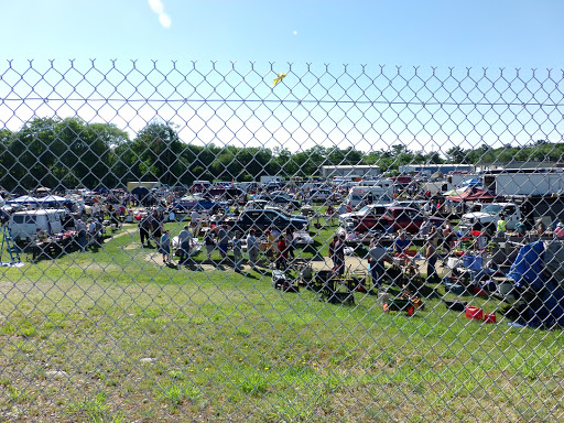 Flea Market «Seekonk Flea Market», reviews and photos, 1782 Fall River Ave, Seekonk, MA 02771, USA