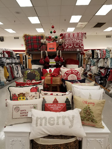 Department Store «T.J. Maxx», reviews and photos, 331 New Jersey 18, East Brunswick, NJ 08816, USA