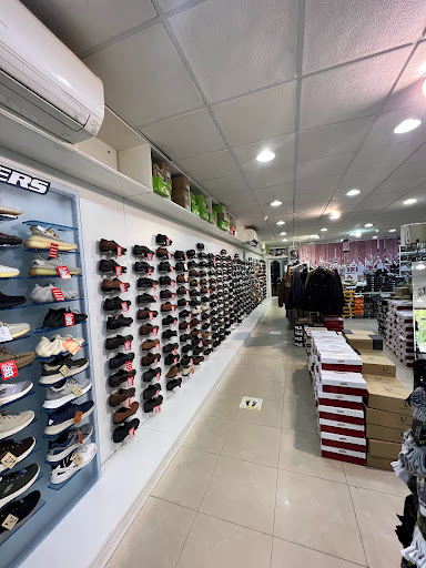 العراب للمستلزمات الرجالية