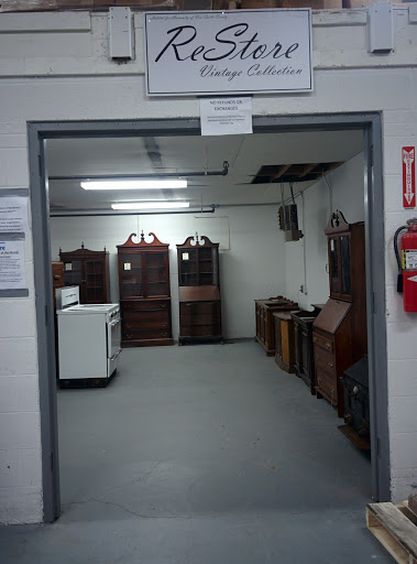 Social Services Organization «Habitat For Humanity of New Castle County Restore», reviews and photos