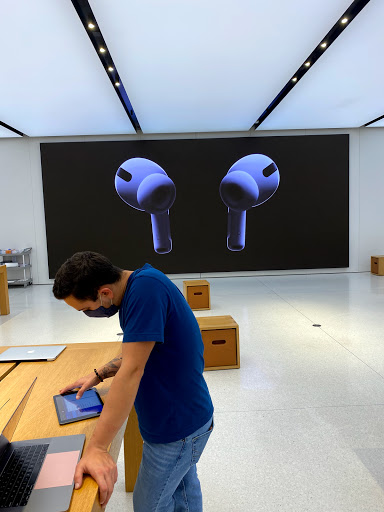 Computer Store «Apple Smith Haven», reviews and photos, 518 Smith Haven Mall, Lake Grove, NY 11755, USA