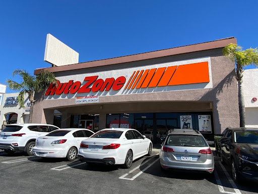 AutoZone, 8655 Reseda Blvd, Northridge, CA 91324, USA, 