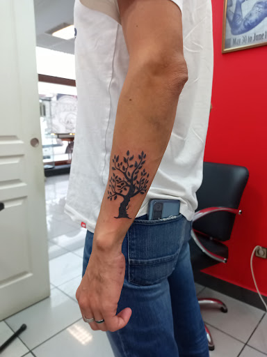 ETERNITÉ piercing avanzado y tatuaje-Gasteiz