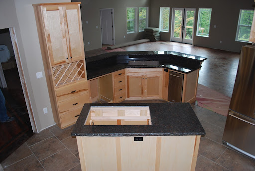 Cabinet Maker «M & M Custom Cabinets», reviews and photos, 1011 W Del Norte St, Eureka, CA 95501, USA