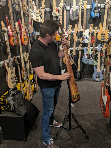 Second hand electric bass guitar Melbourne