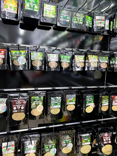 Vaporizer Store «Miami Vape Smoke Shop», reviews and photos, 471 NE 167th St, North Miami Beach, FL 33162, USA