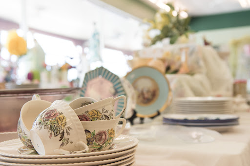 Thrift Store «Community Thrift Store», reviews and photos, 15501 Old McGregor Blvd #2, Fort Myers, FL 33908, USA