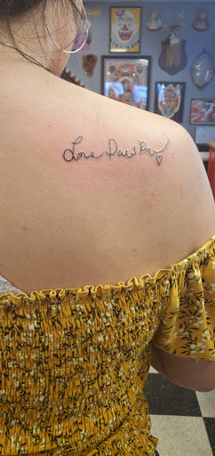 Tattoo Shop «Alton Tattoo Company», reviews and photos, 2514 College Ave, Alton, IL 62002, USA