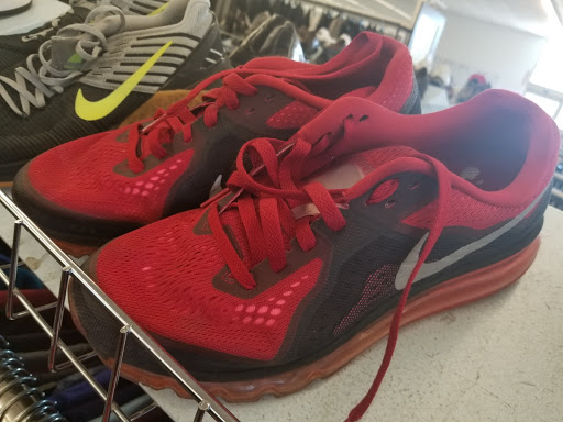 Thrift Store «The Salvation Army Family Store & Donation Center», reviews and photos, 6715 Dempster St, Morton Grove, IL 60053, USA