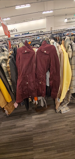 Department Store «Fashion Outlets of Chicago Nordstrom Rack», reviews and photos, 5220 Fashion Outlets Way #2325, Rosemont, IL 60018, USA