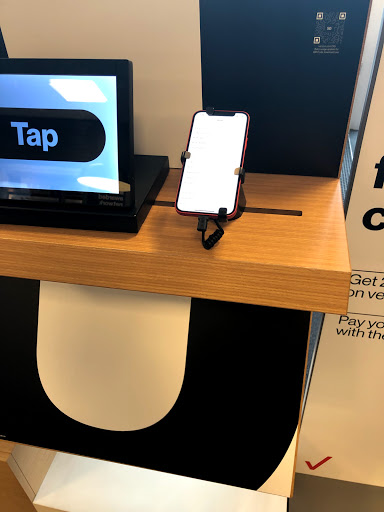 Cell Phone Store «Verizon», reviews and photos, 19230 Alderwood Mall Pkwy #150, Lynnwood, WA 98036, USA