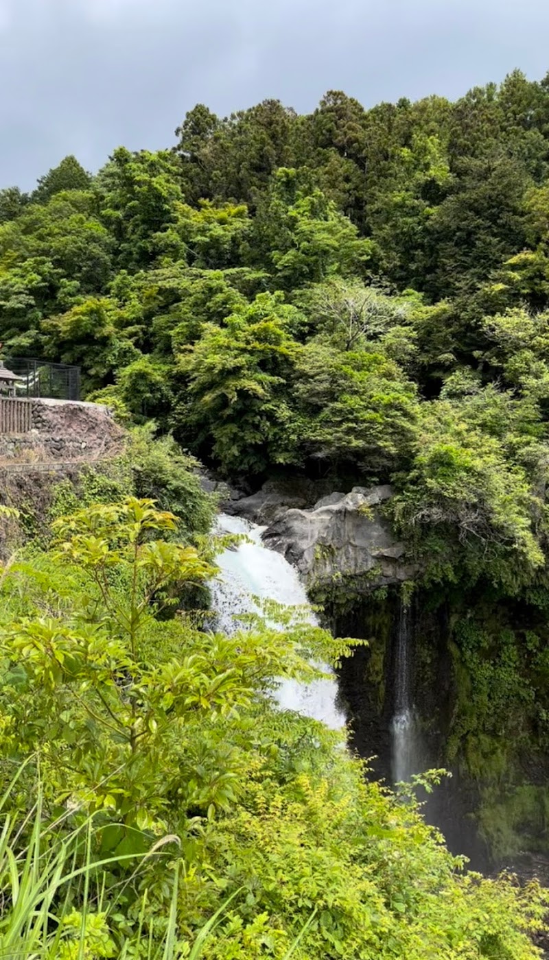 音止めの滝裏展望台