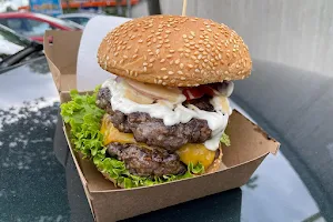 BBQ Daddy's Burger image