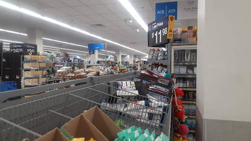 Shopping Mall «Panorama Mall», reviews and photos, 8401 Van Nuys Blvd, Panorama City, CA 91402, USA