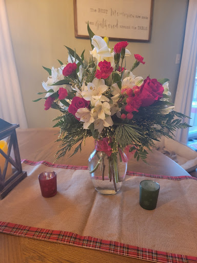 Florist «Poplar Flower Shop», reviews and photos, 361 S 18th St, Terre Haute, IN 47807, USA