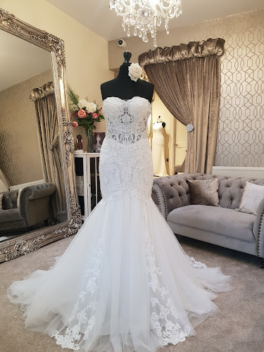Comments and reviews of Liverpool Bridal Boutique