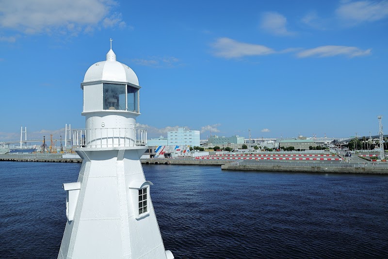 旧横浜東水堤灯台