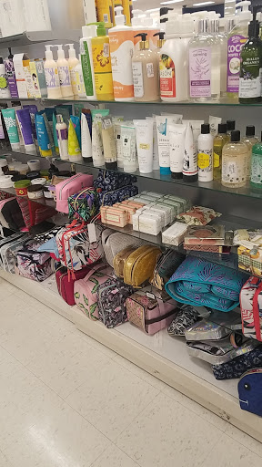 Department Store «Marshalls», reviews and photos, 13200 Middlebelt Rd, Livonia, MI 48154, USA