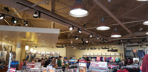 Sportswear Store «Columbia Sportswear Outlet Store - Prime Outlets in Ellenton», reviews and photos, 5661 Factory Shops Blvd #470, Ellenton, FL 34222, USA