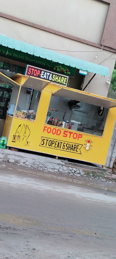 FOOD STOP - C4PJ+4H6, Farzand Ali St, Saeed Colony Faisalabad, Punjab, Pakistan