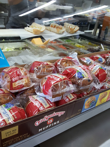 Grocery Store «Strawberry Food Market», reviews and photos, 3600 NW 191st St, Miami Gardens, FL 33056, USA