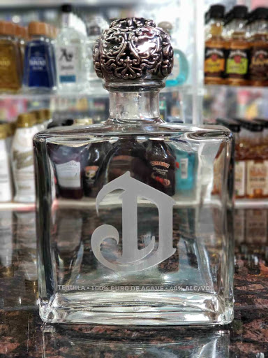 Liquor Store «Royal Liquor», reviews and photos, 808 Center Rd #3, Flint, MI 48506, USA