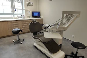 Mutualiste Dental Center image