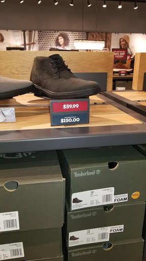 Shoe Store «Timberland Factory Store», reviews and photos, 630 Stanley K Tanger Dr, Lancaster, PA 17602, USA