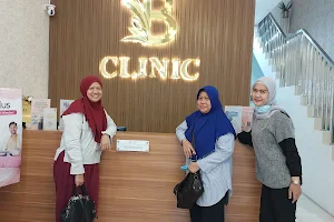 B Clinic South City image