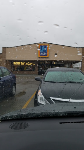 Supermarket «ALDI», reviews and photos, 3025 Iowa St, Lawrence, KS 66046, USA