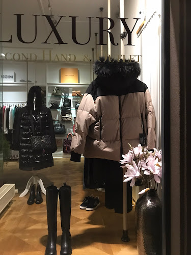 Luxury Second Hand & Outlet