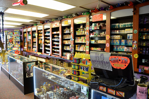 Tobacco Shop «Purple Haze Smoke Shop», reviews and photos, 704 Seaboard St g, Myrtle Beach, SC 29588, USA