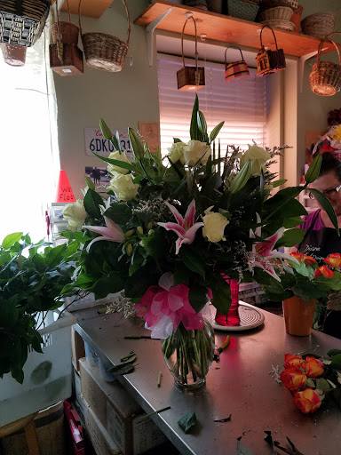 Florist «Ribbons & Roses Flowers», reviews and photos, 151 Chestnut St, Brentwood, CA 94513, USA