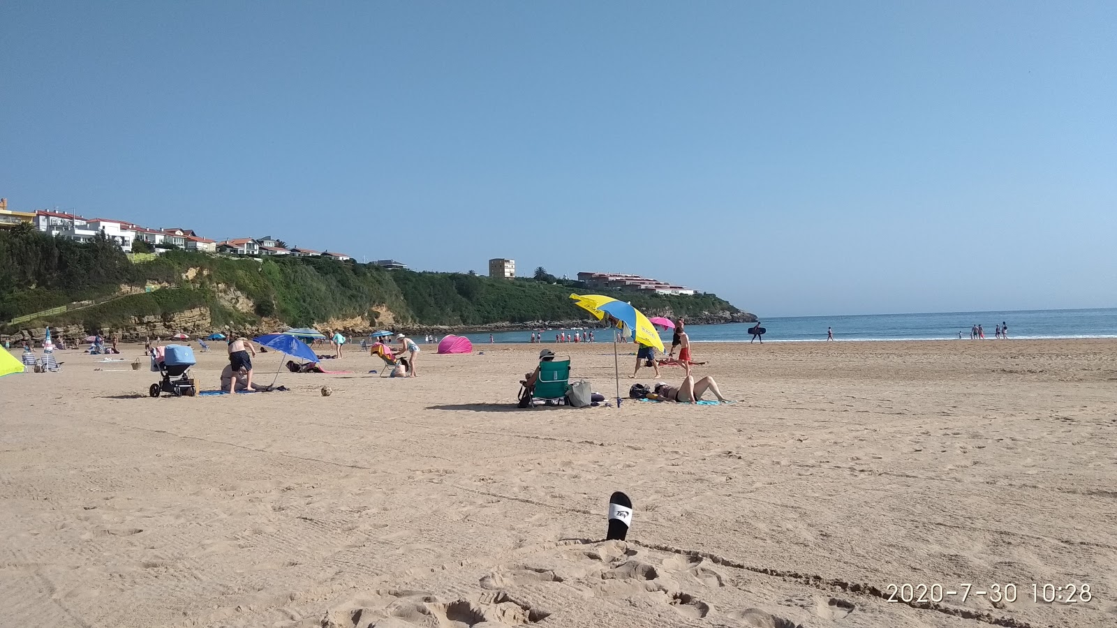 Valokuva Playa de la Conchaista. mukavuudet alueella