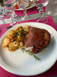 Confit de canard du Restaurant français Auberge le Colombier à La Roque-Gageac - n°11