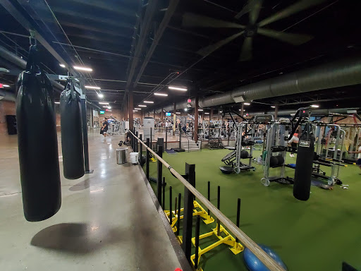 Health Club «Onelife Fitness - Norfolk Gym», reviews and photos, 1900 Monticello Ave, Norfolk, VA 23517, USA